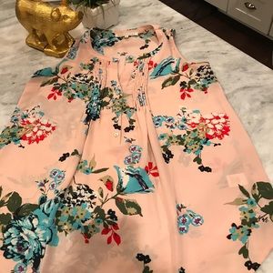 Daniel Rainn Blush Floral Blouse Flash Sale! (S) 